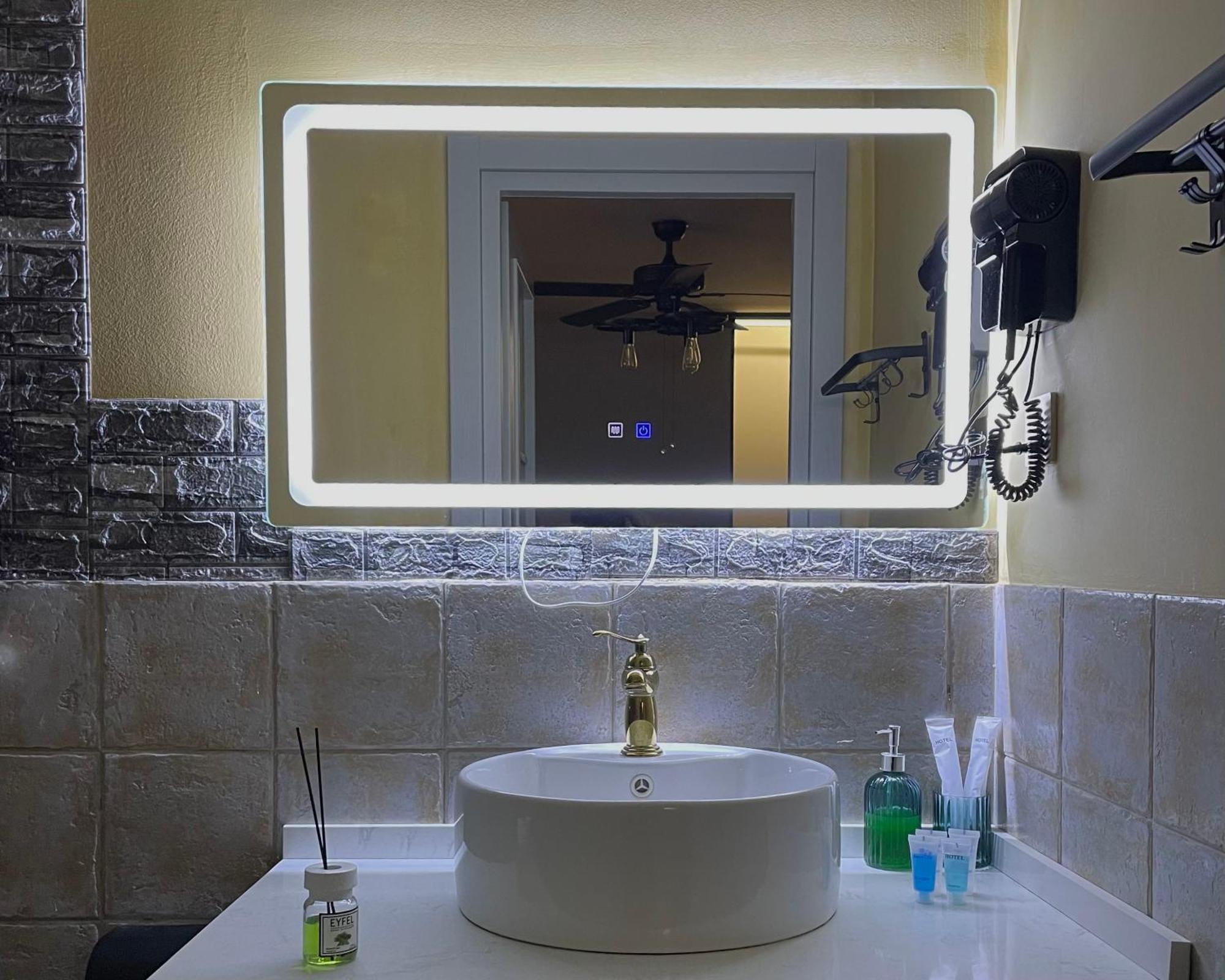 Apart Hotel Console Τυφλίδα Εξωτερικό φωτογραφία